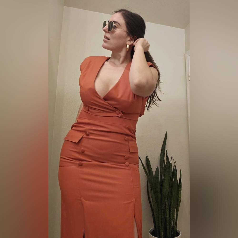 TWO PIECE WOVEN SET WITH SLEEVELESS TOP AND LONG SKIRT WITH SIDE SLITS